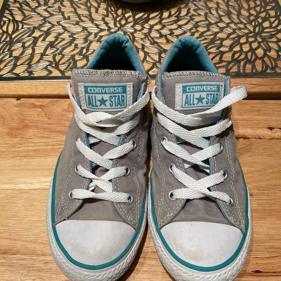 Converse All Stars Chuck Taylor women’s size 4 - Picture 2 of 5